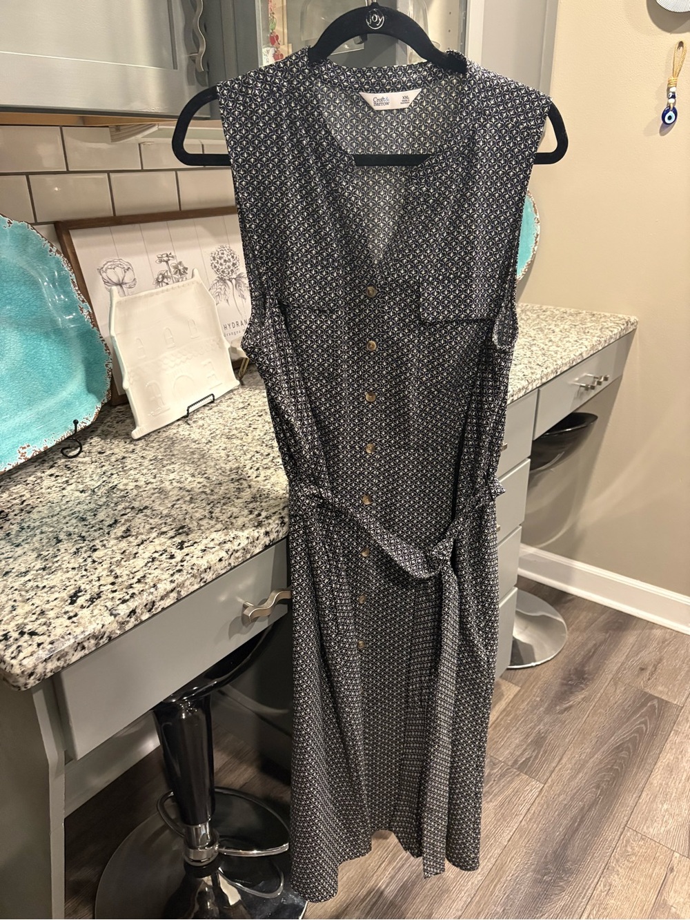 Croft & Barrow Navy and White Sleeveless Button-Front Midi Dress - Picture 3 of 5